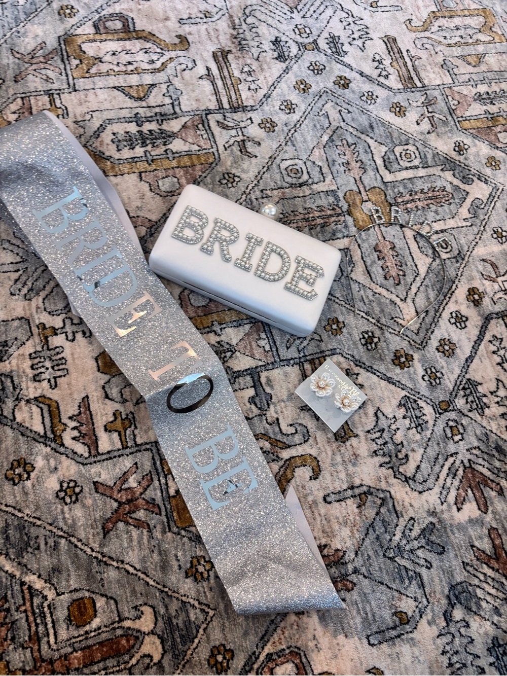 Bride to Be Bachelorette Accessory Set Sash  Headband Earrings Purse New